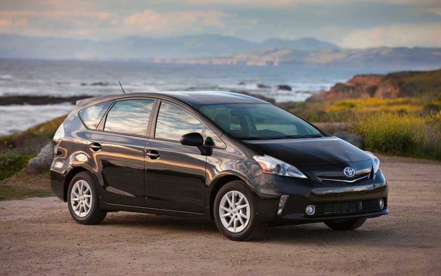 Toyota Prius economy car for rent in Los Angeles